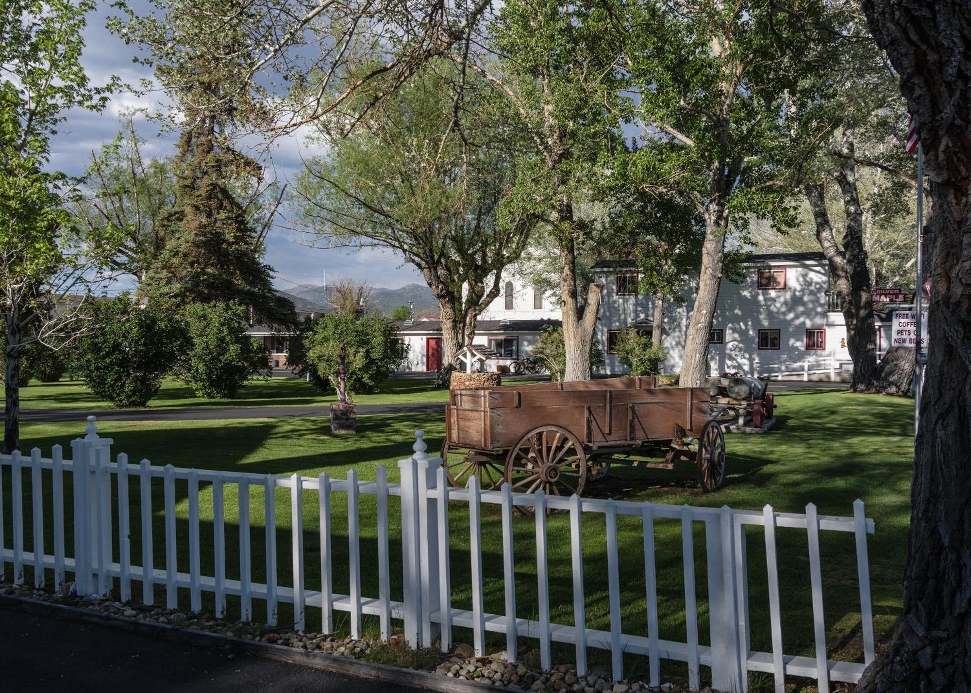 Silver Maple Inn And The Cain House Country Suites Bridgeport Dış mekan fotoğraf