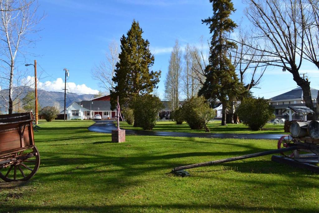 Silver Maple Inn And The Cain House Country Suites Bridgeport Dış mekan fotoğraf