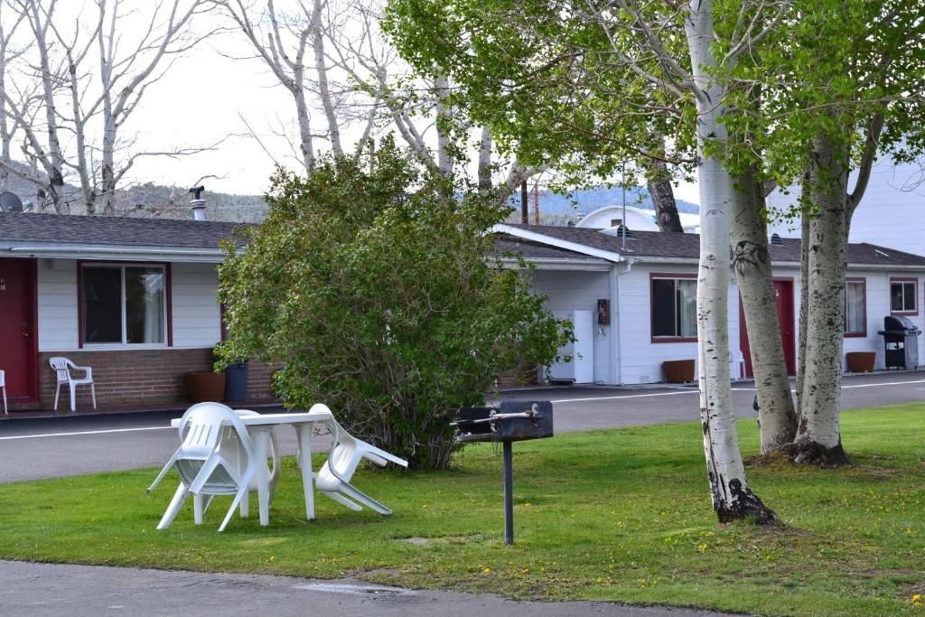 Silver Maple Inn And The Cain House Country Suites Bridgeport Dış mekan fotoğraf